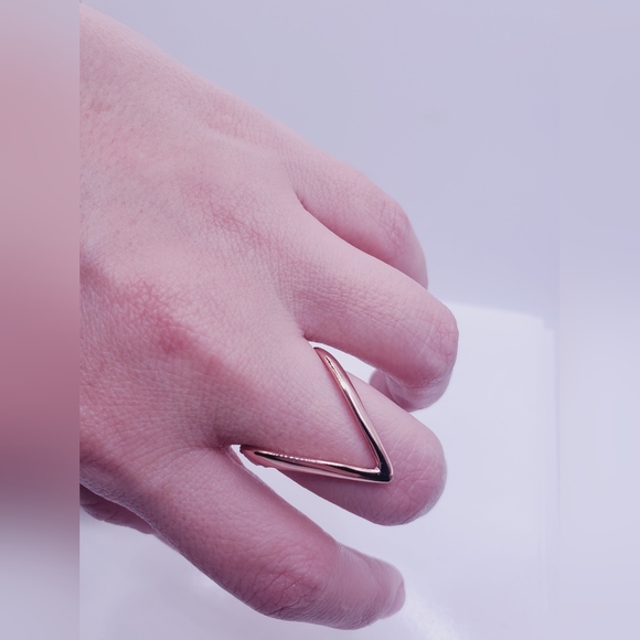 Rose Gold Chevron Halo Ring - Picture 3 of 8